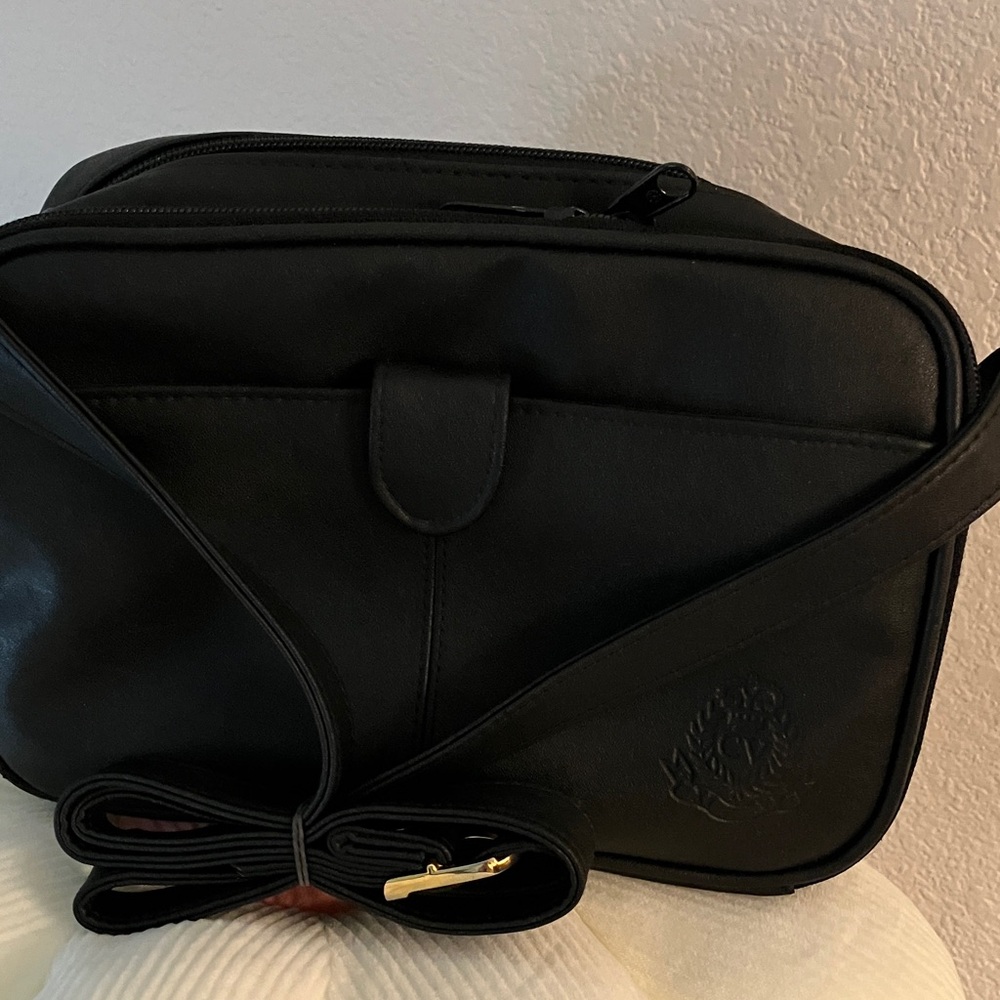 Sleek Black Leather Crossbody Bag